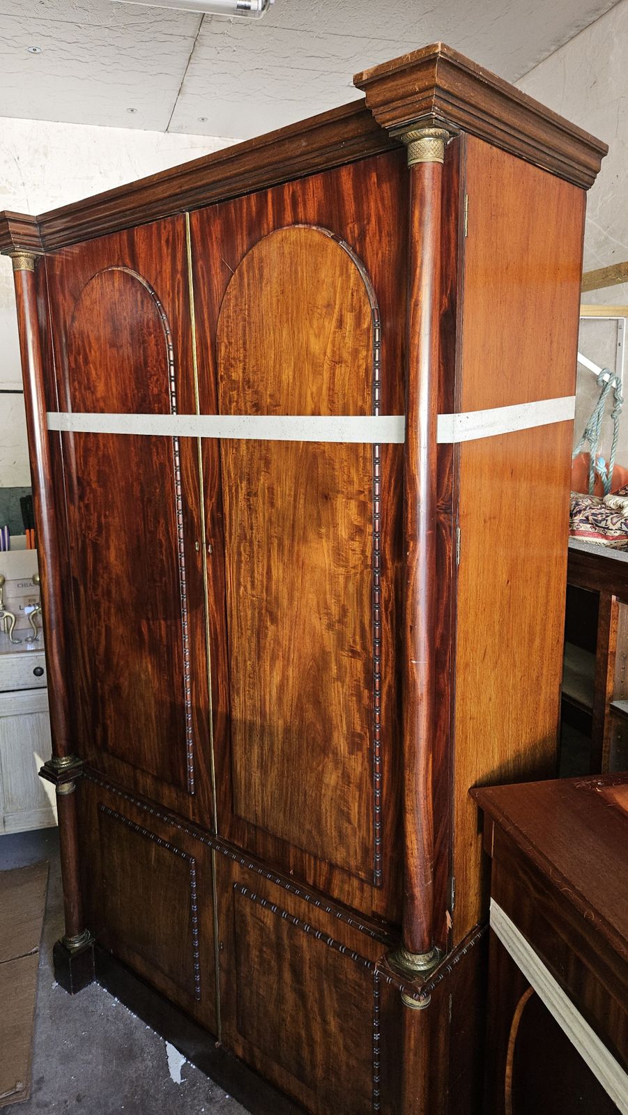 Magnificent Early 19th Century Regency Flame Mahogany Wardrobe With Brass Detailing