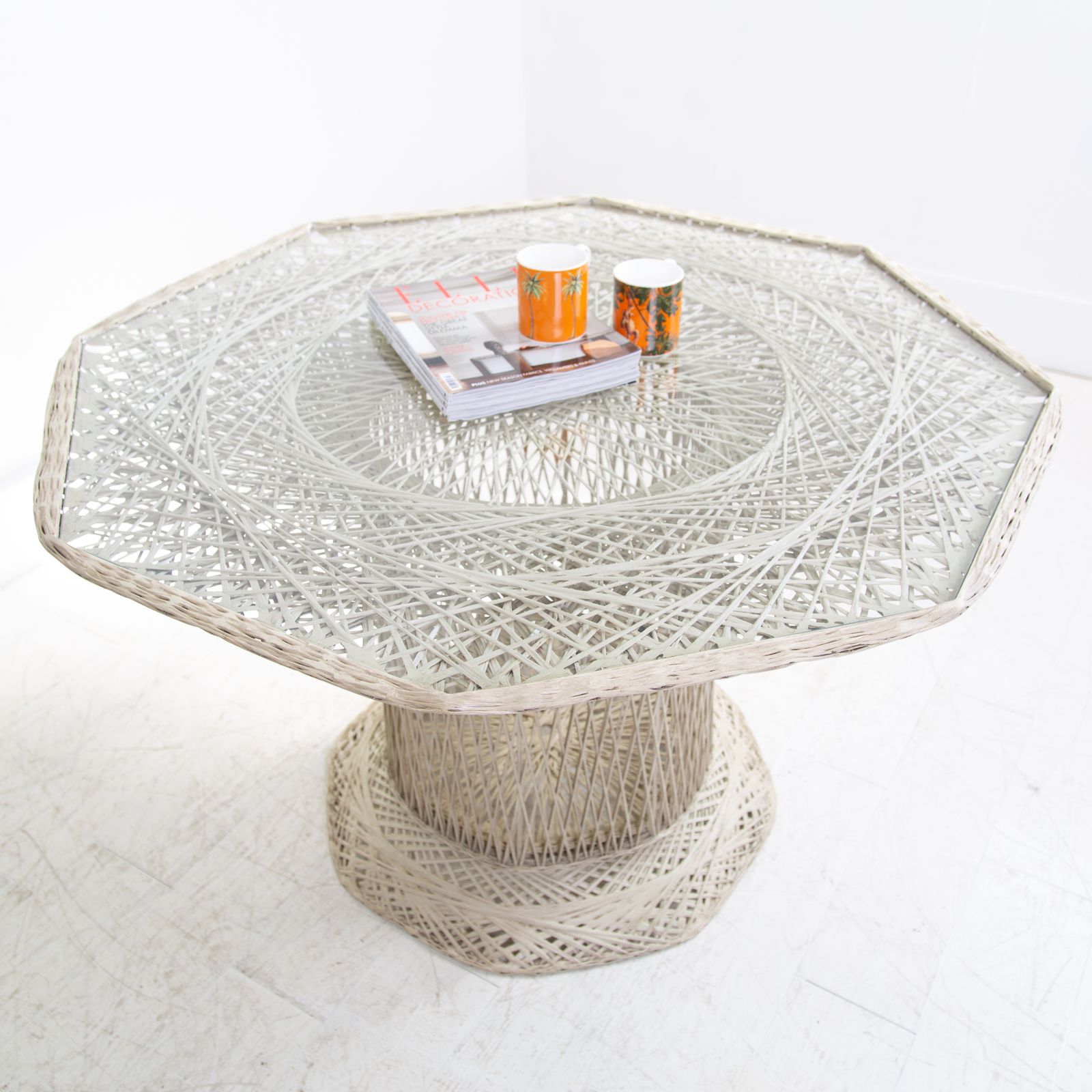 photo vinterior Mid Century Spun Table By Russell Woodard