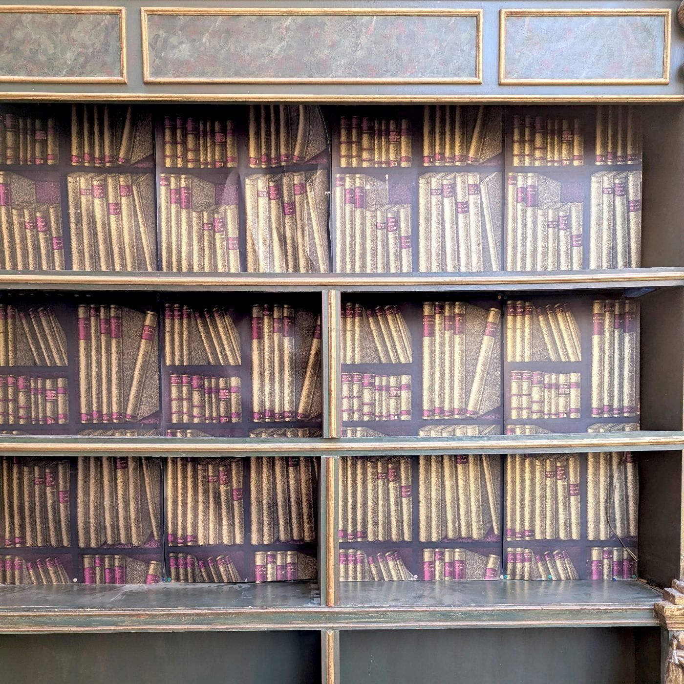Large Wood Panelled Library, Partly 18th Century
