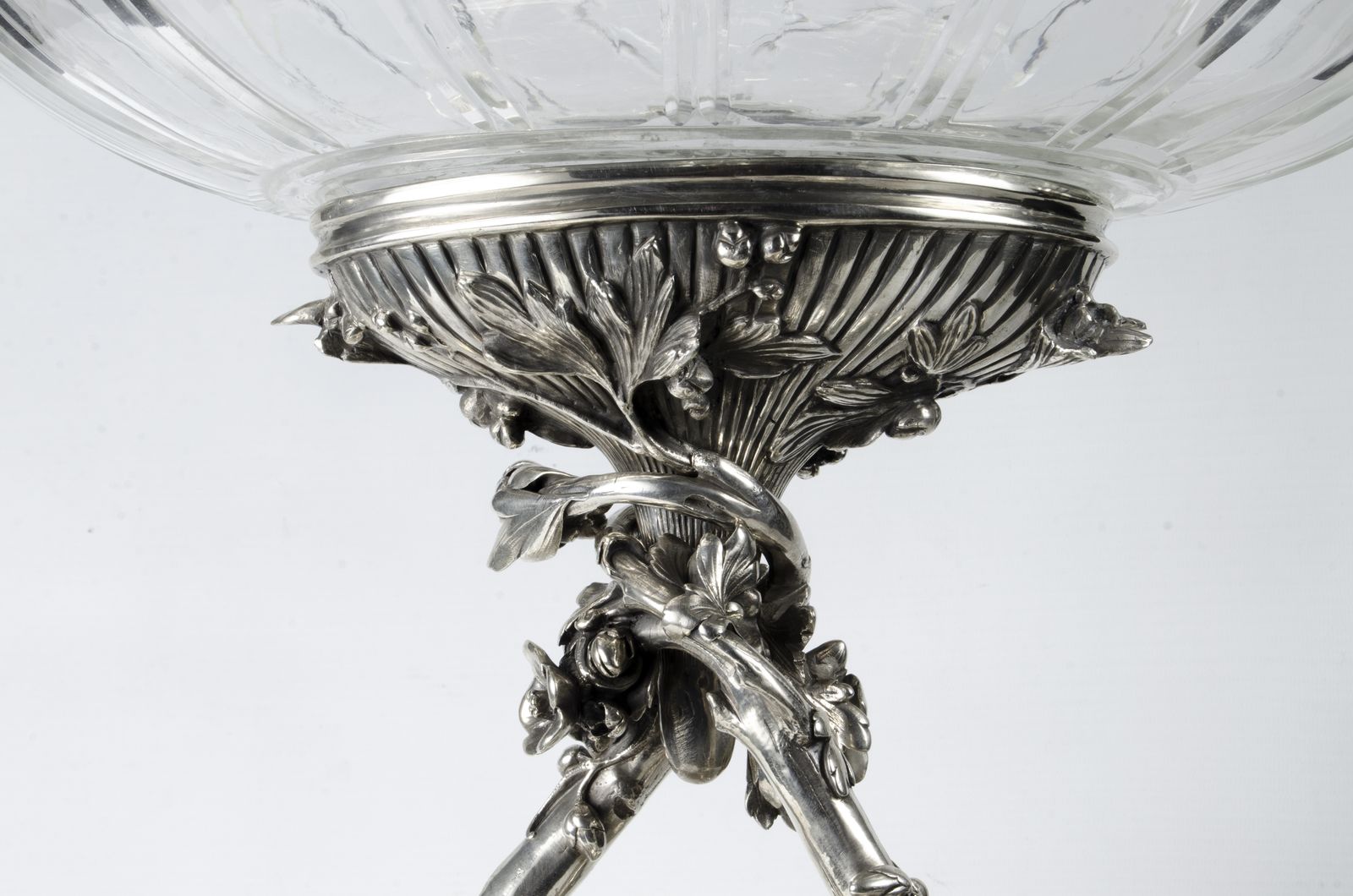 photo furniture Late 19th Century Christofle Rococo Revival Silvered Metal Decorative Centerpiece Of Reclining Child With Baccarat Cut Crystal Compote Bowls, France