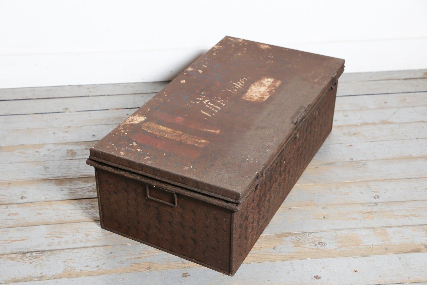 Regulation Tôleware Trunk + H.M. Ship Letter – Royal Navy Naval History photo vintage