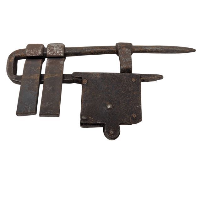 Serrure Ancienne Format Cadenas En Fer Forgé époque XVIIIème photo furniture