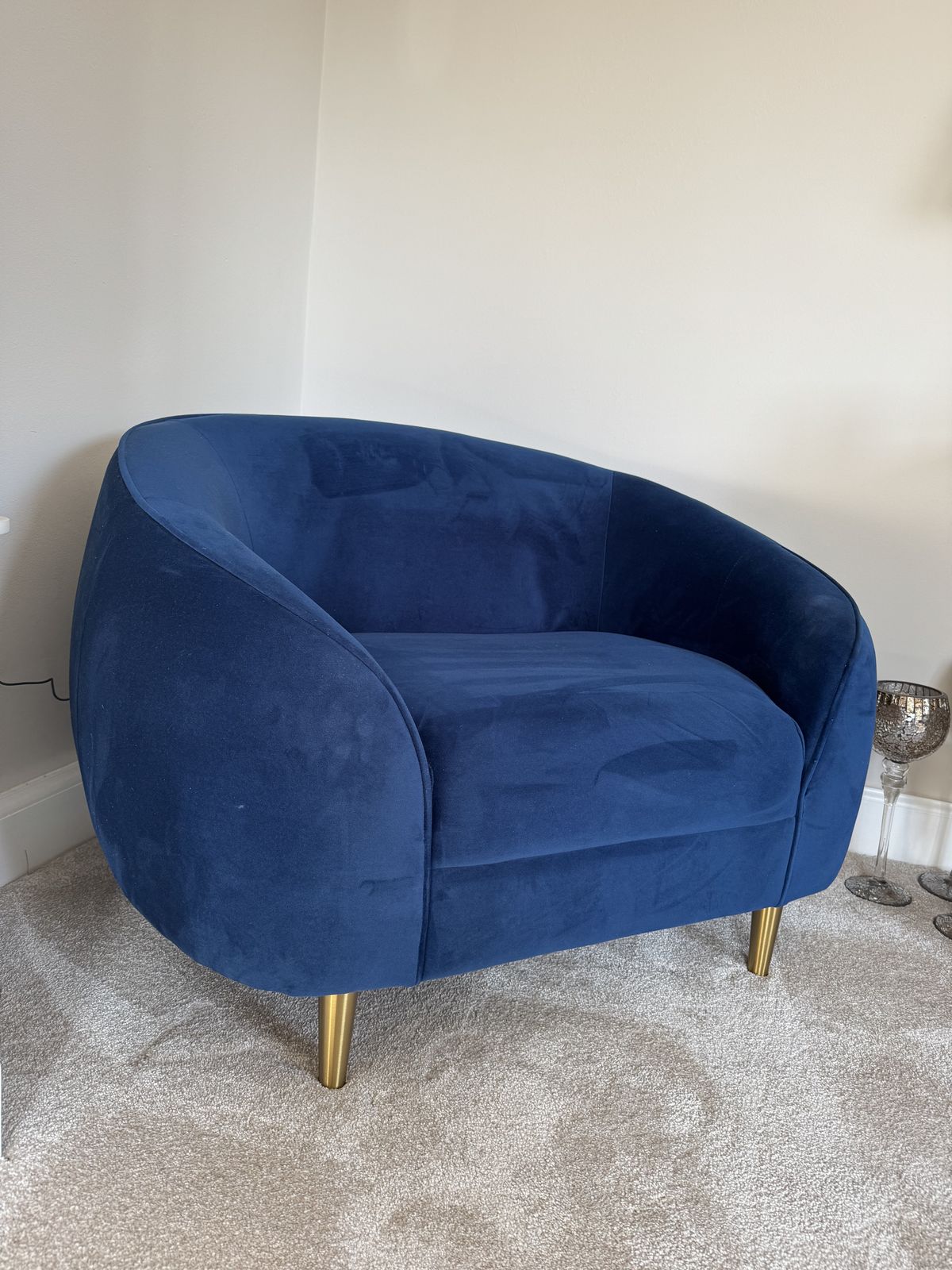 Swoon Velvet Buddy Chair, Late 20th Century photo Furniture