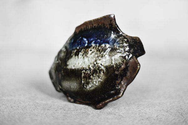 Mid Century Scandinavian Modern Brown And Cobalt Stoneware Fish Figurine By Carl Harry Stålhane For Rörstrand, 1960s photo vinterior