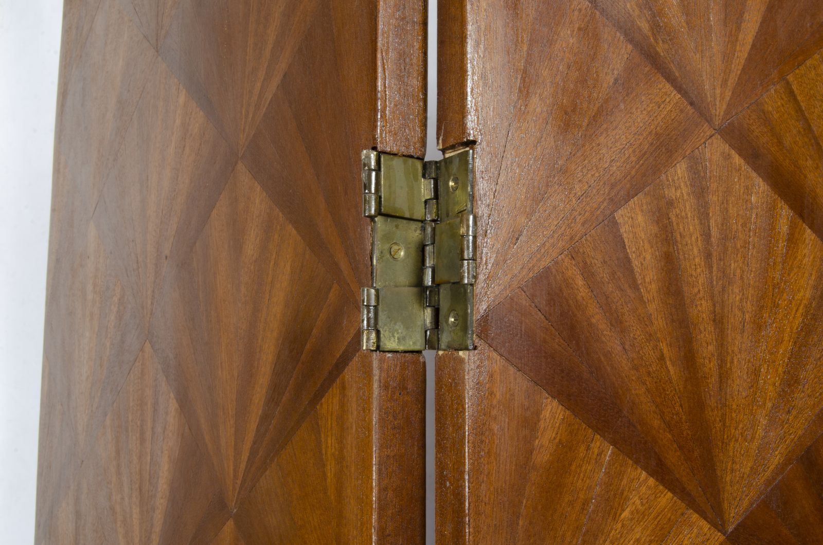 1930s Art Déco 4 Pannel Straw Marquetry Folding Screen Designed By Jean Michel Frank For Comte S.A., Argentina photo vinterior