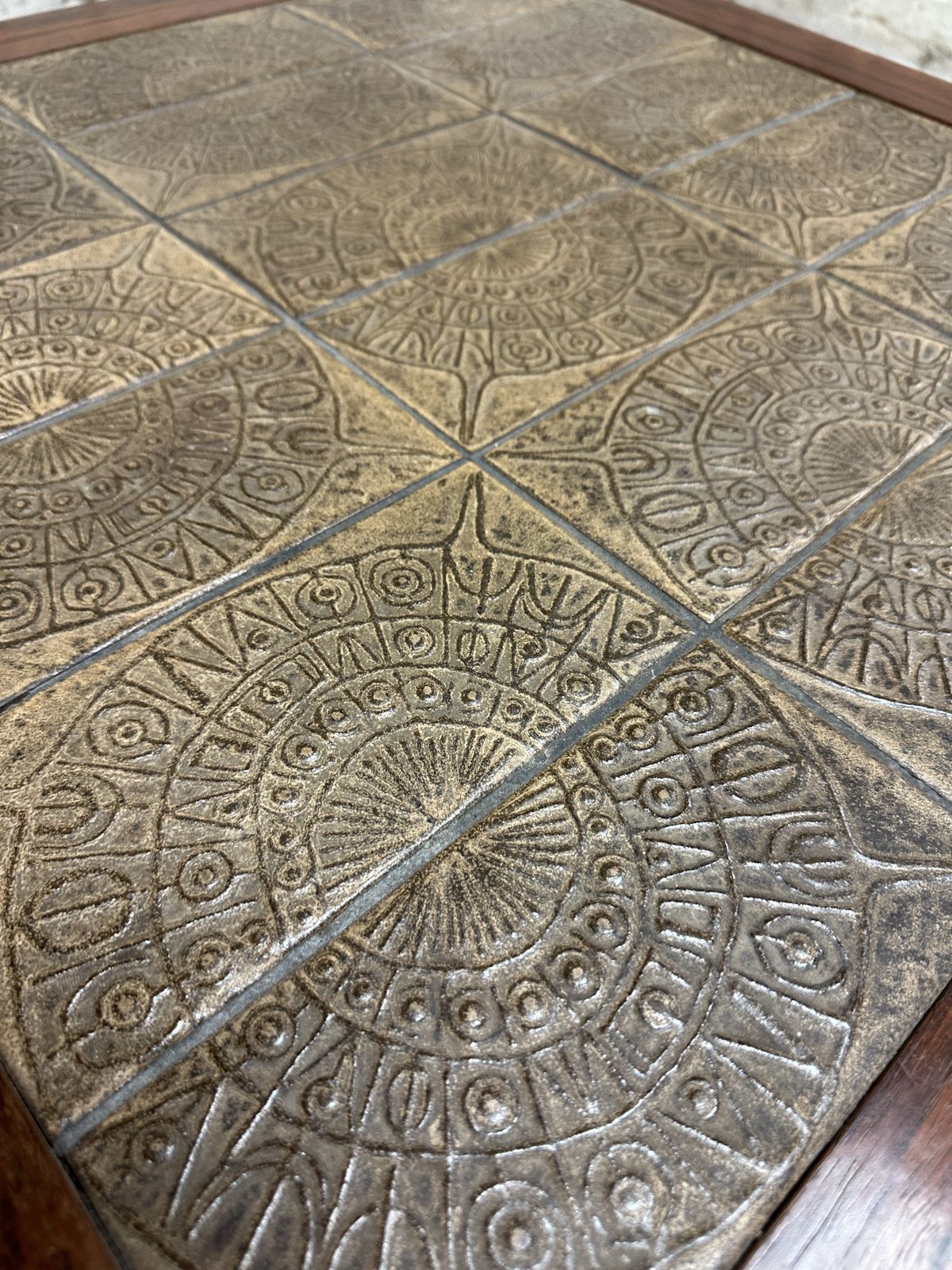 Mid Century Trioh Of Denmark Rosewood & Tile Coffee Table Beautiful Retro Design photo vinterior