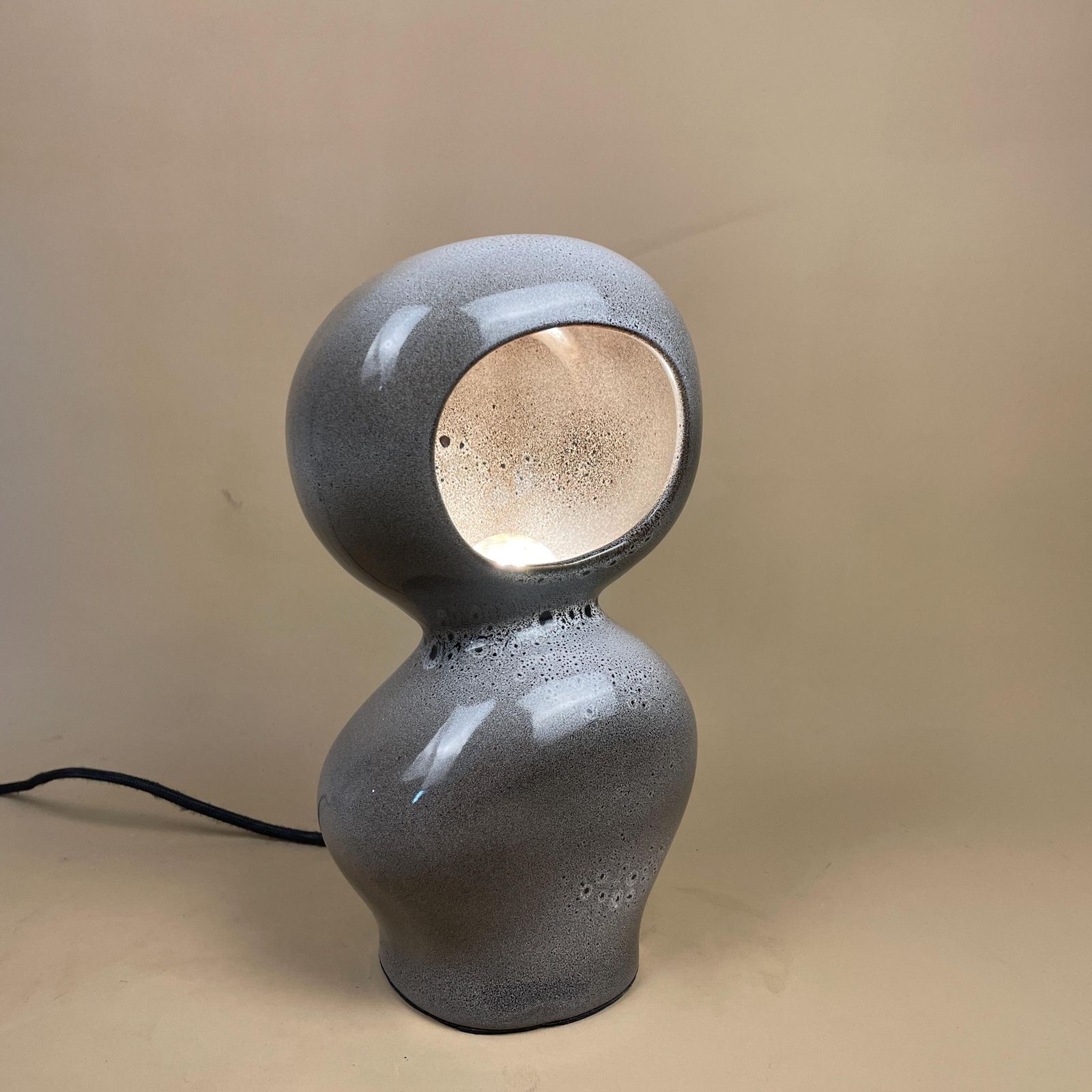 H&M Home Ceramic Grey Modern Lamp Bubble Rounded Shape Table Bedside Light Pac Tested Unusual Interesting photo buy