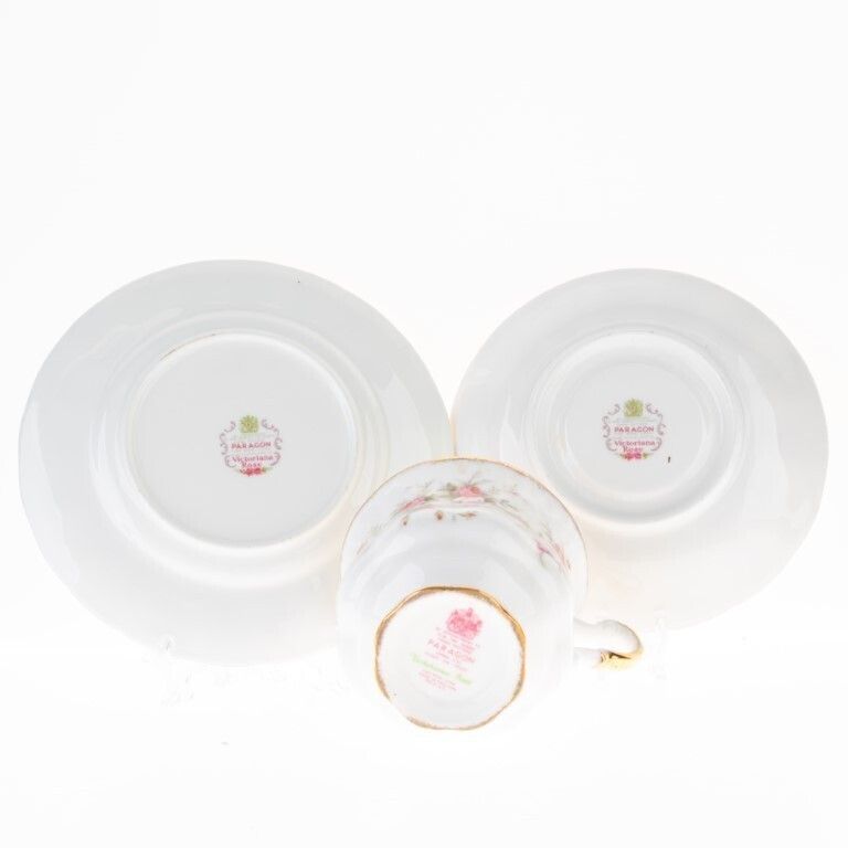 Paragon Gilt Porcelain Ceramic Roses Trio Teacup & Saucers photo for sale