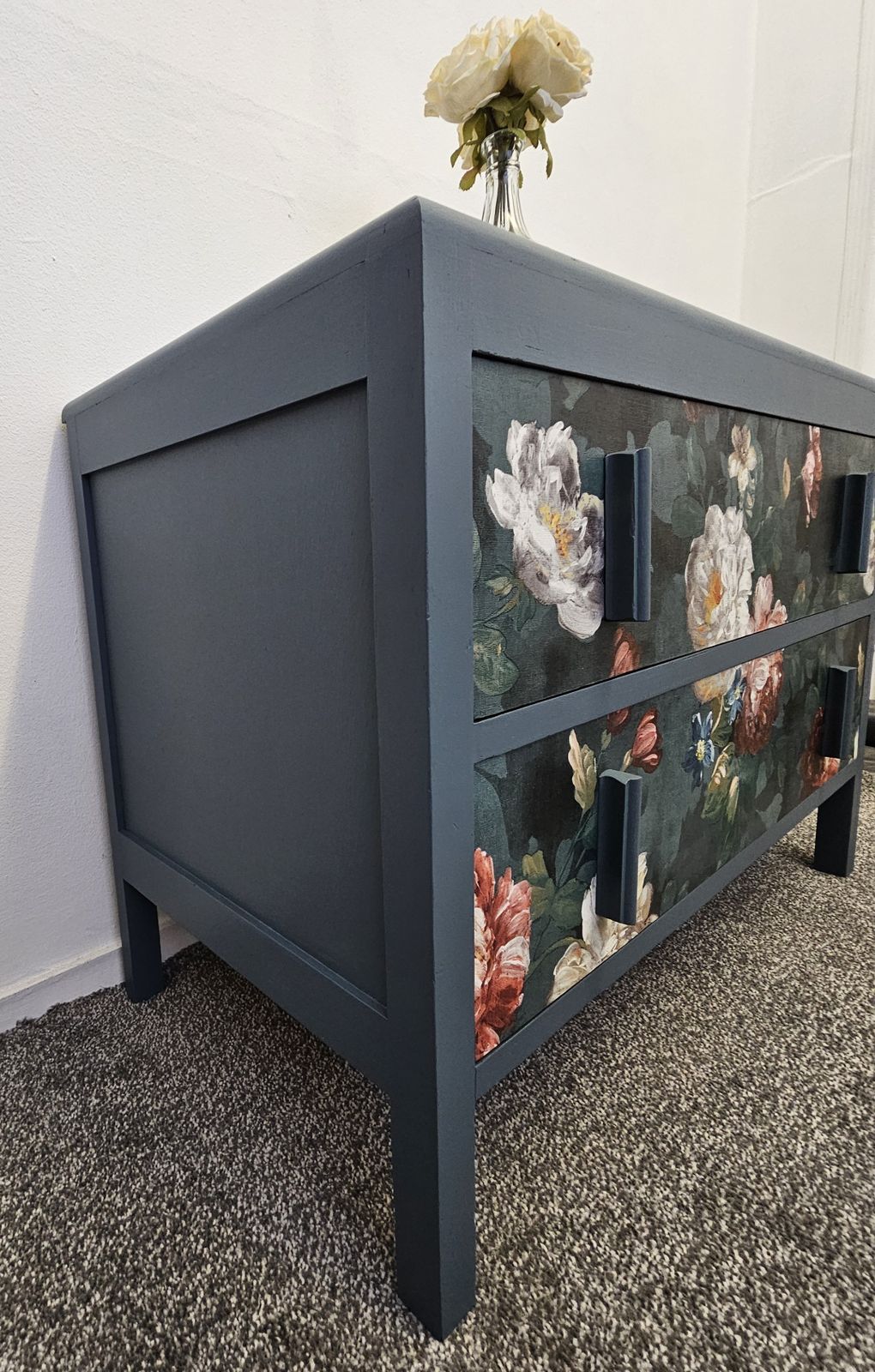 **Stunning 1930s Vintage Drawers** photo vinterior