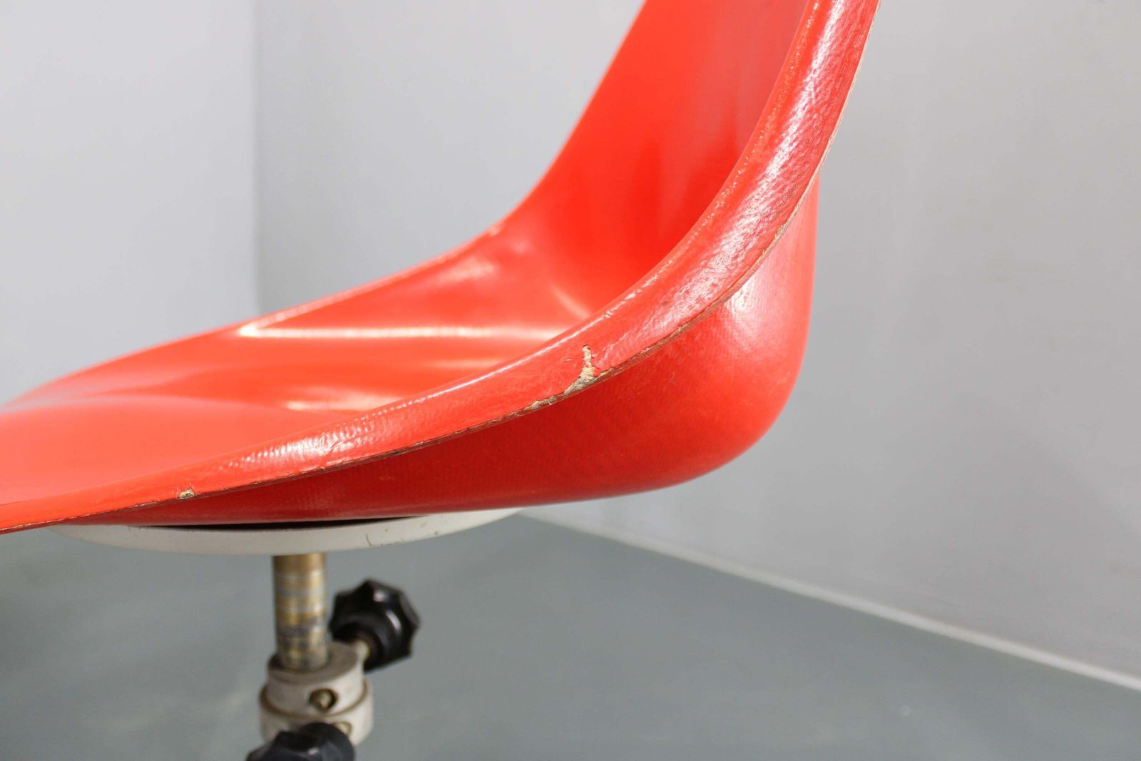 photo furniture 1960s Miroslav Navratil Set Of Eight Fiberglass Chairs For Vertex, Czechoslovaki