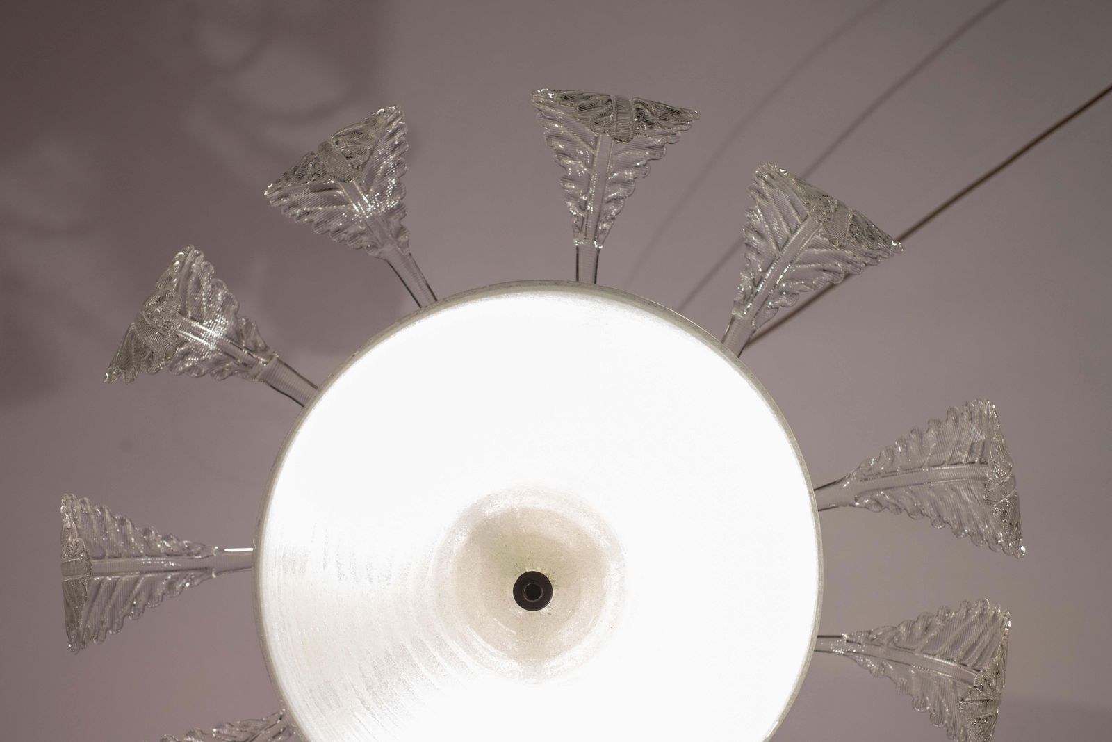 3067.0 Elegant Art Decò, Barovier & Toso Chandelier, Murano Glass, 1950s photo