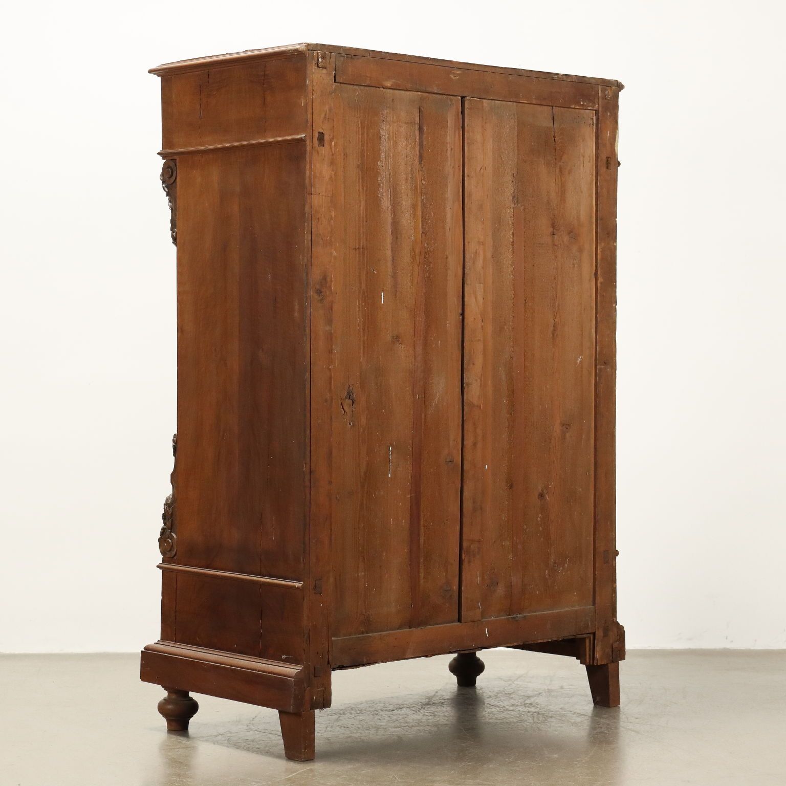 photo vinterior Cupboard Neo Renaissance Walnut Italy XIX Century