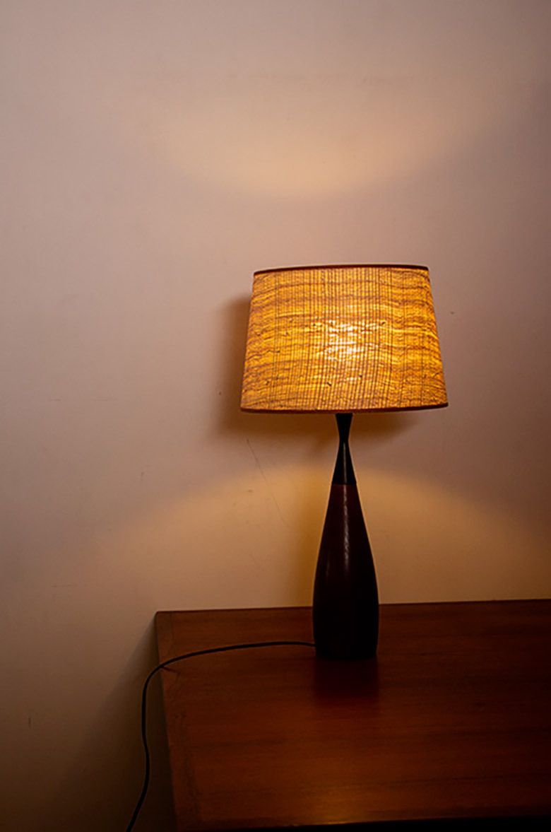 photo furniture Large Danish Keel Shaped Table Lamp In Teak And Ebony By Fog & Morup 1960.