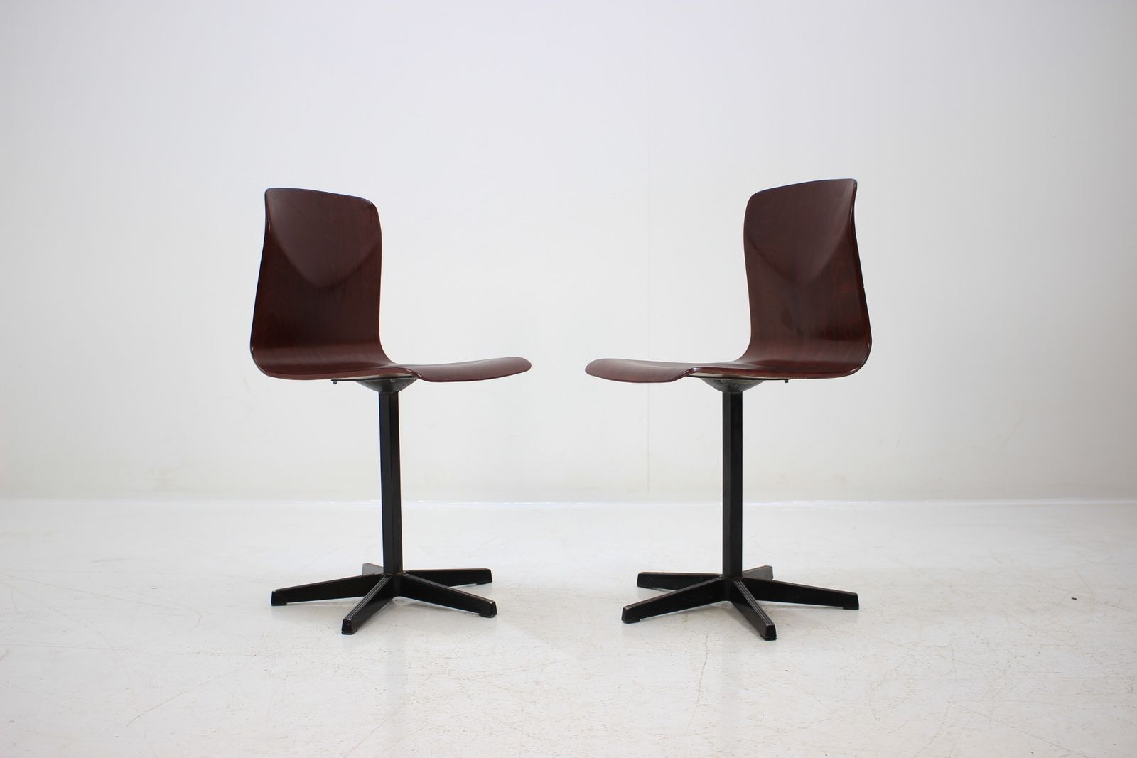 Pair Of Midcentury Industrial Style Chairs, Elmar Flötotto For Pagholz, 1970s photo 574.0