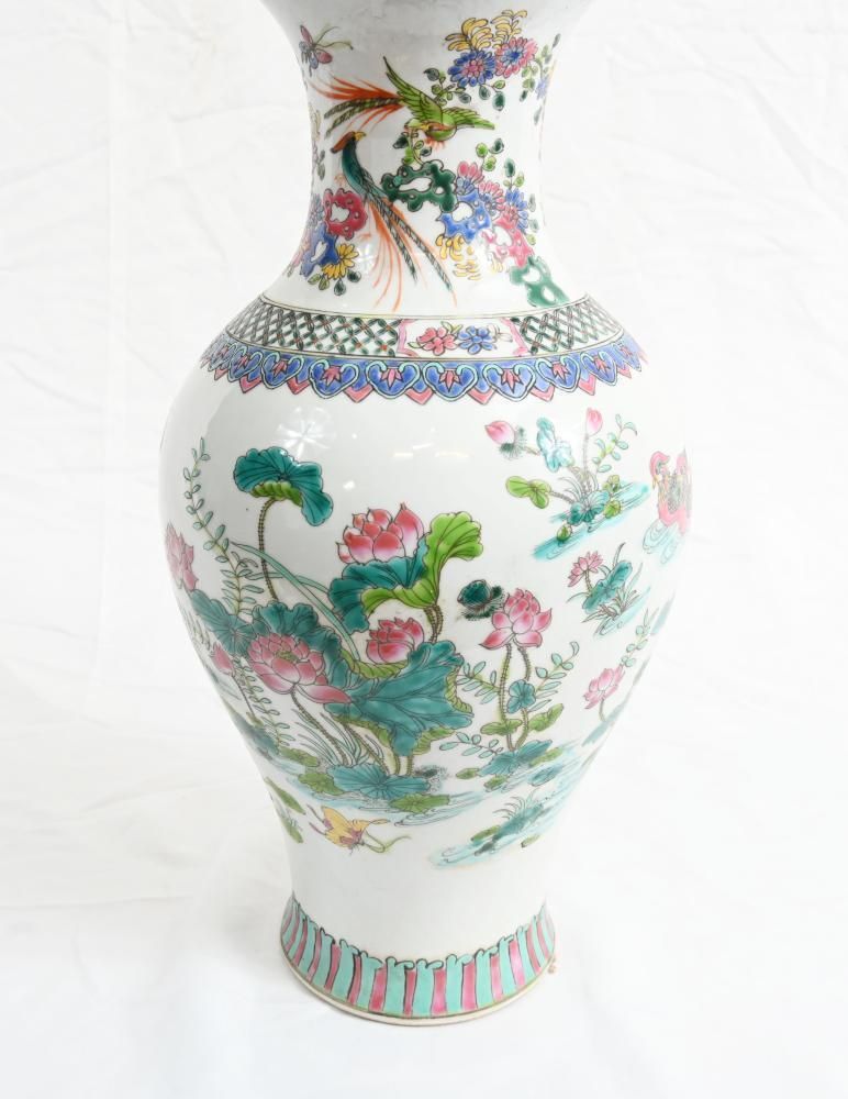 Chinese Qianlong Porcelain Vase China photo for sale