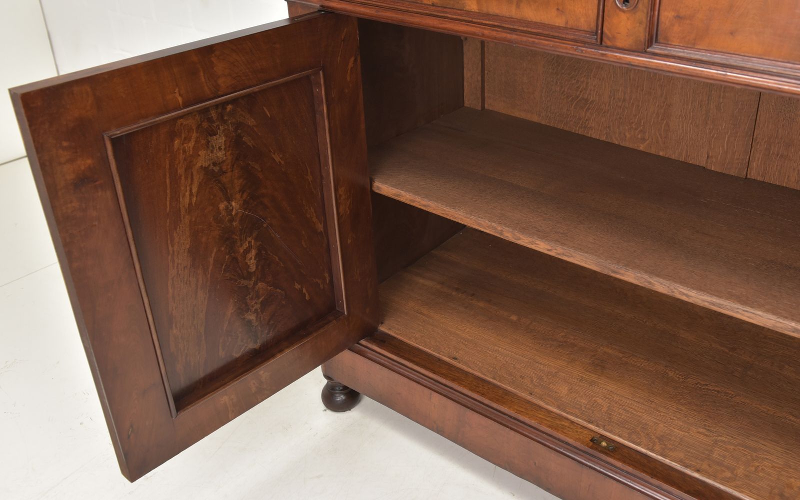 Antique! Chest Of Drawers, Sideboard, Restored Mahogany, Circa 1880. photo Furniture