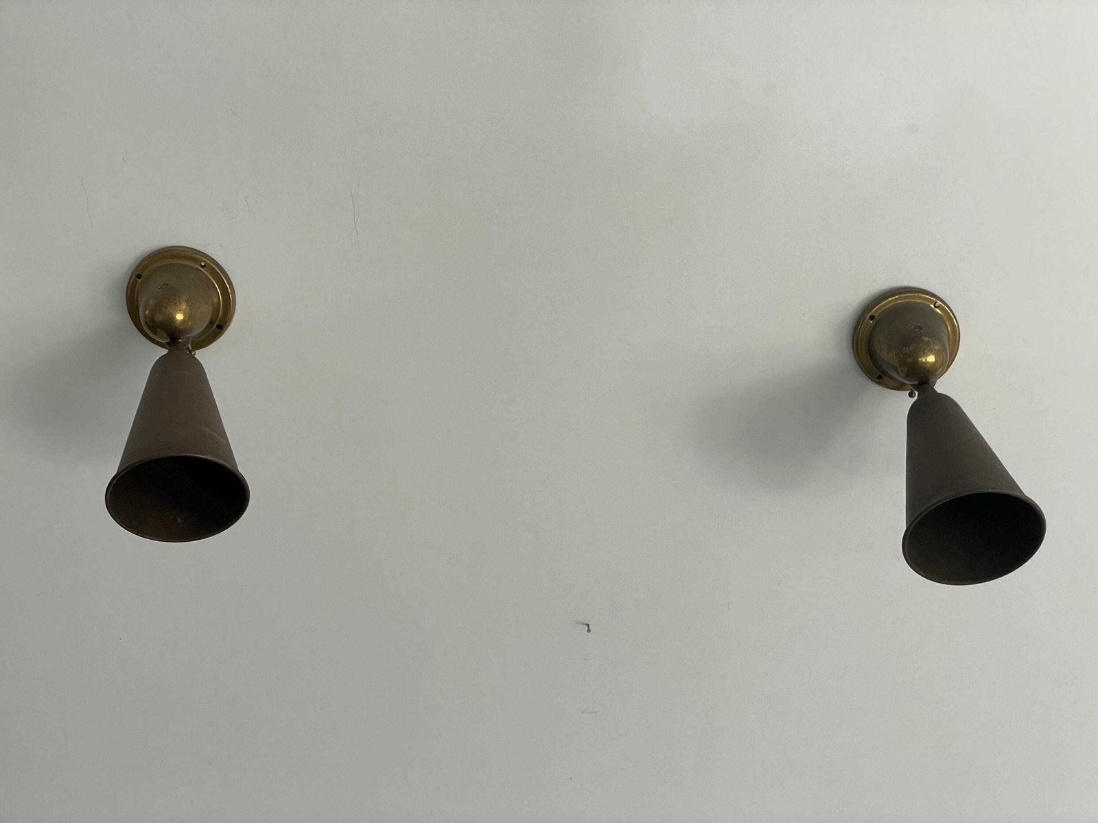 photo furniture Art Deco Brass Pair Of Wall Lamps, 1940s, Italy