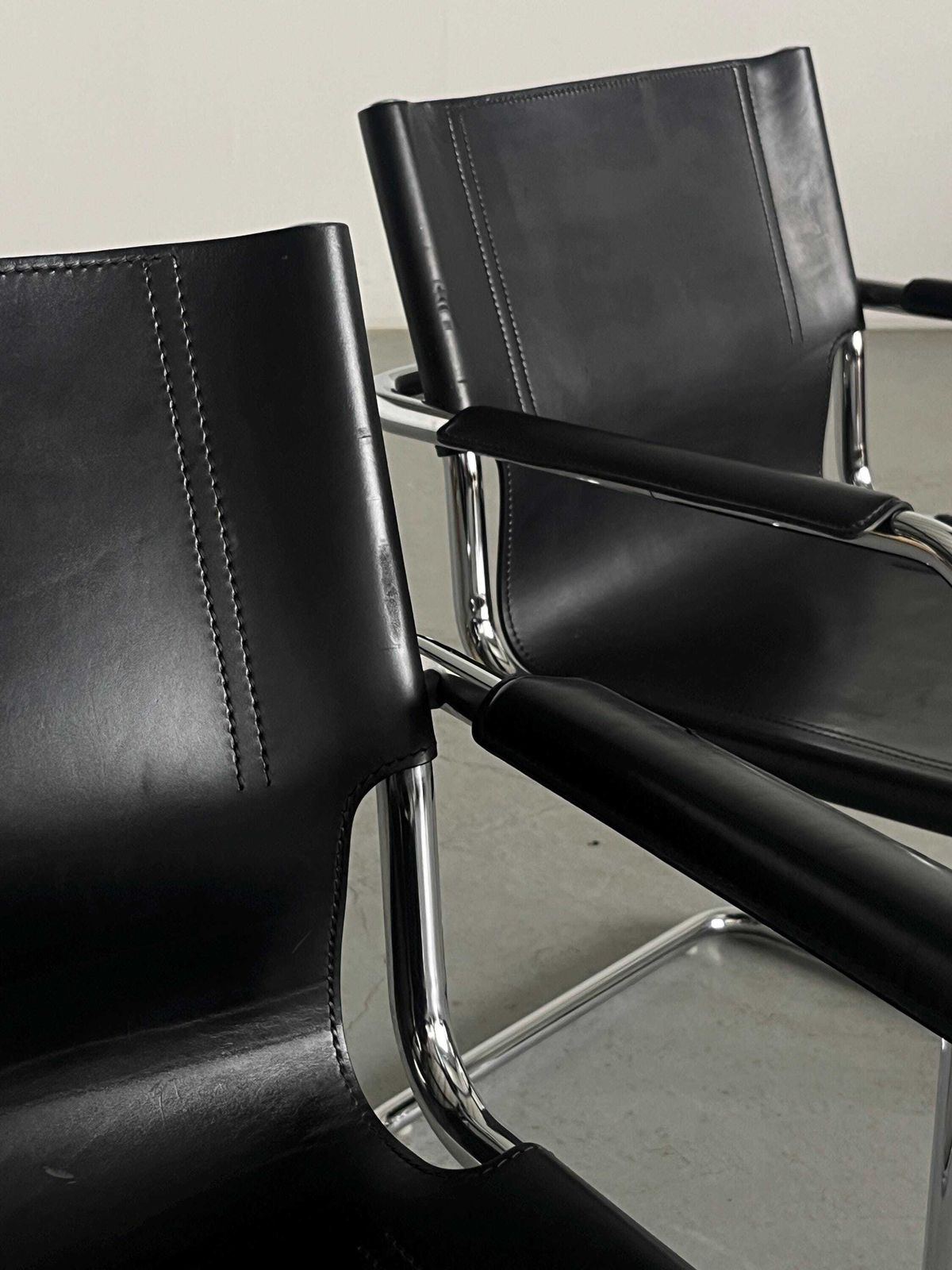 Pair Of Original Leather Cantilever Armchairs By Centro Studi For Matteo Grassi, Bauhaus Design Tubular Steel And Leather Cantilever Chairs photo vinterior