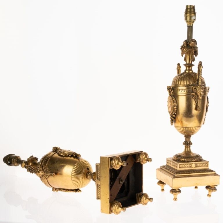 Antique Pair Of French Napoleon III Gilt Bronze Medallion Table Lamp Vases photo for sale