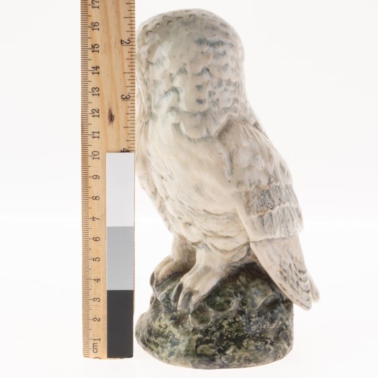 Royal Doulton English Porcelain Snowy Owl Scotch Whisky Figure photo for sale
