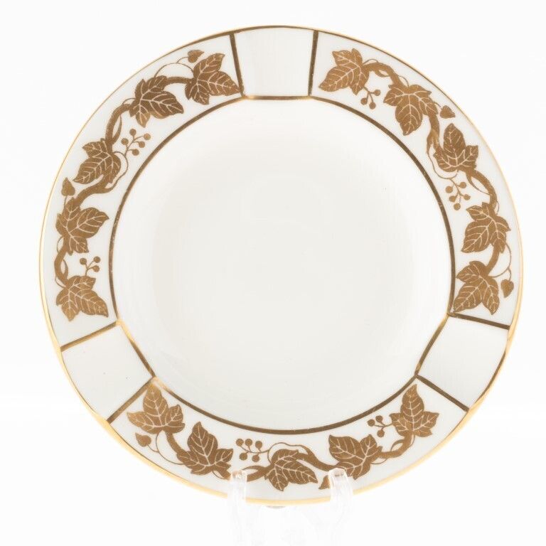 Wedgwood Gilt Porcelain Ceramic Ashtray With Grape Vine Leaves