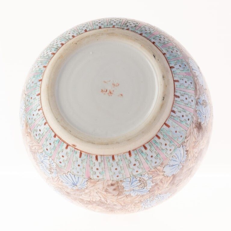 Antique Chinese Hand Painted Porcelain Vase photo furniture