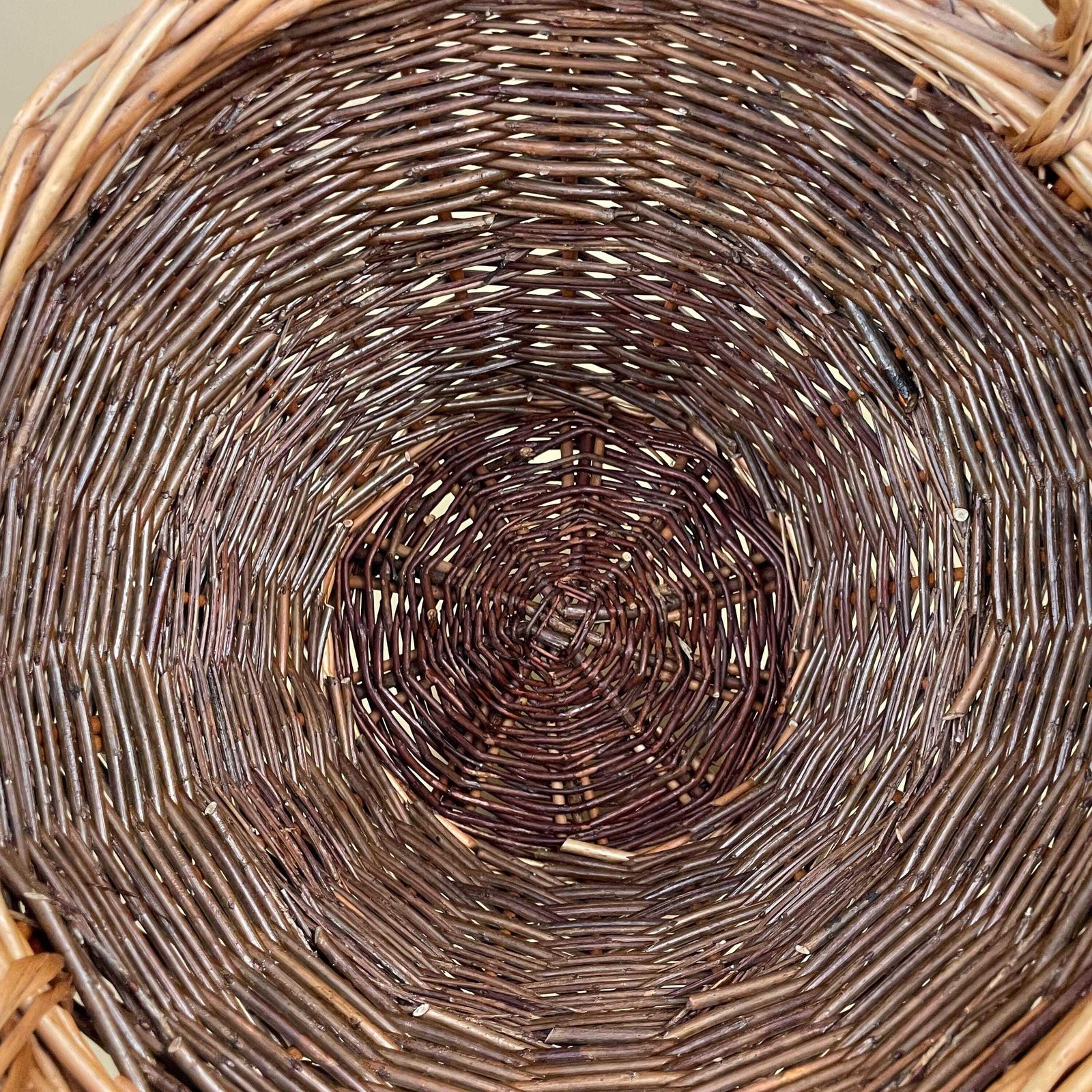Vintage Round Basket Woven Wicker Brown Antique Storage Farmhouse Cottage Decor Cane Wood Handles Logs Fireplace Fire Side 2 Tone photo vinterior