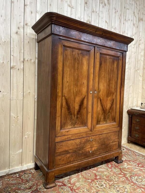 Armoire époque Louis Philippe En Noyer Et Placage photo vintage