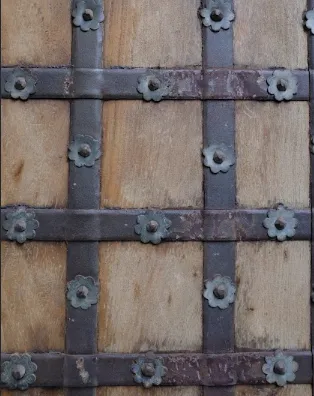 Antique Indian 18th Century Mughal Fort Door – Monumental Arched Teak Wood Entry With Hand Forged Iron Studwork | Indo Islamic Architectural Salvage photo vinterior