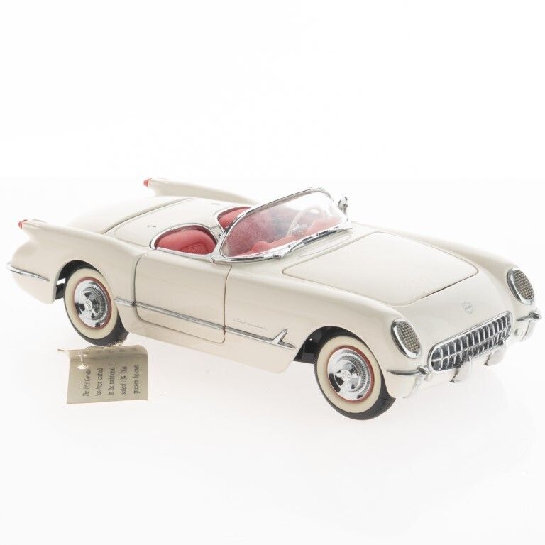 1:24 Scale 1953 White & Red Interior Chevrolet Corvette Diecast Franklin Mint Precision Model Vehicle