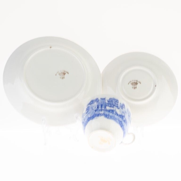 Antique Victorian Blue Willow Porcelain Ceramic Teacup Trio Bridgerton Taylor Kent photo furniture