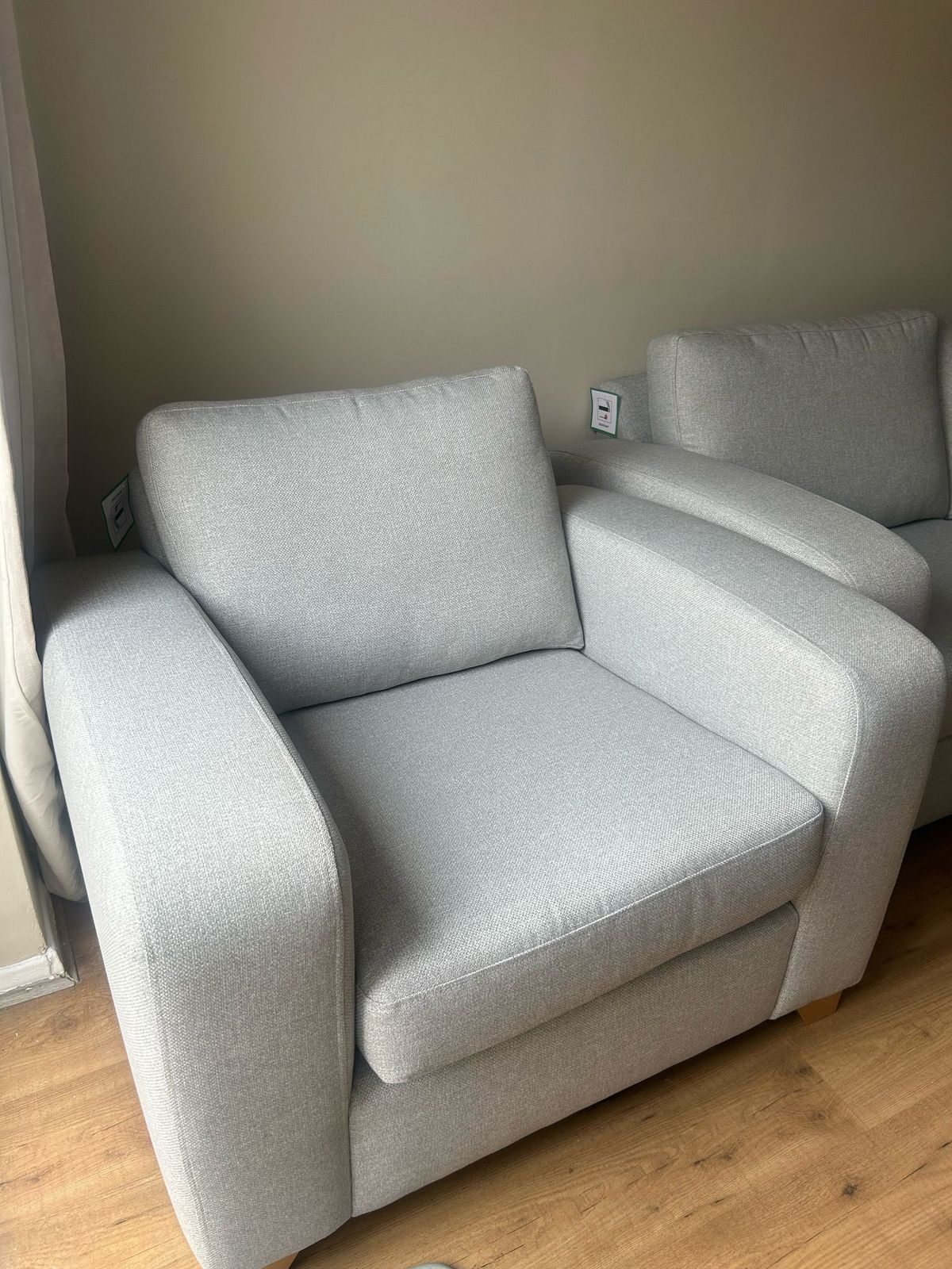 Elegant Armchair In Silver Woven Fabric – Immaculate Condition