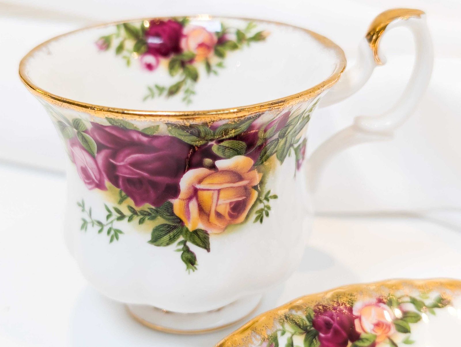 First Edition, 1st Quality Royal Albert Old Country Rose Small Teacup And Saucer Set Of 6. Made In England 1960s In Perfect Condition. photo vinterior