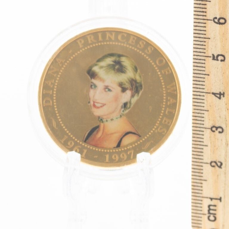 Princess Diana Memorial Cook Islands Coin photo furniture