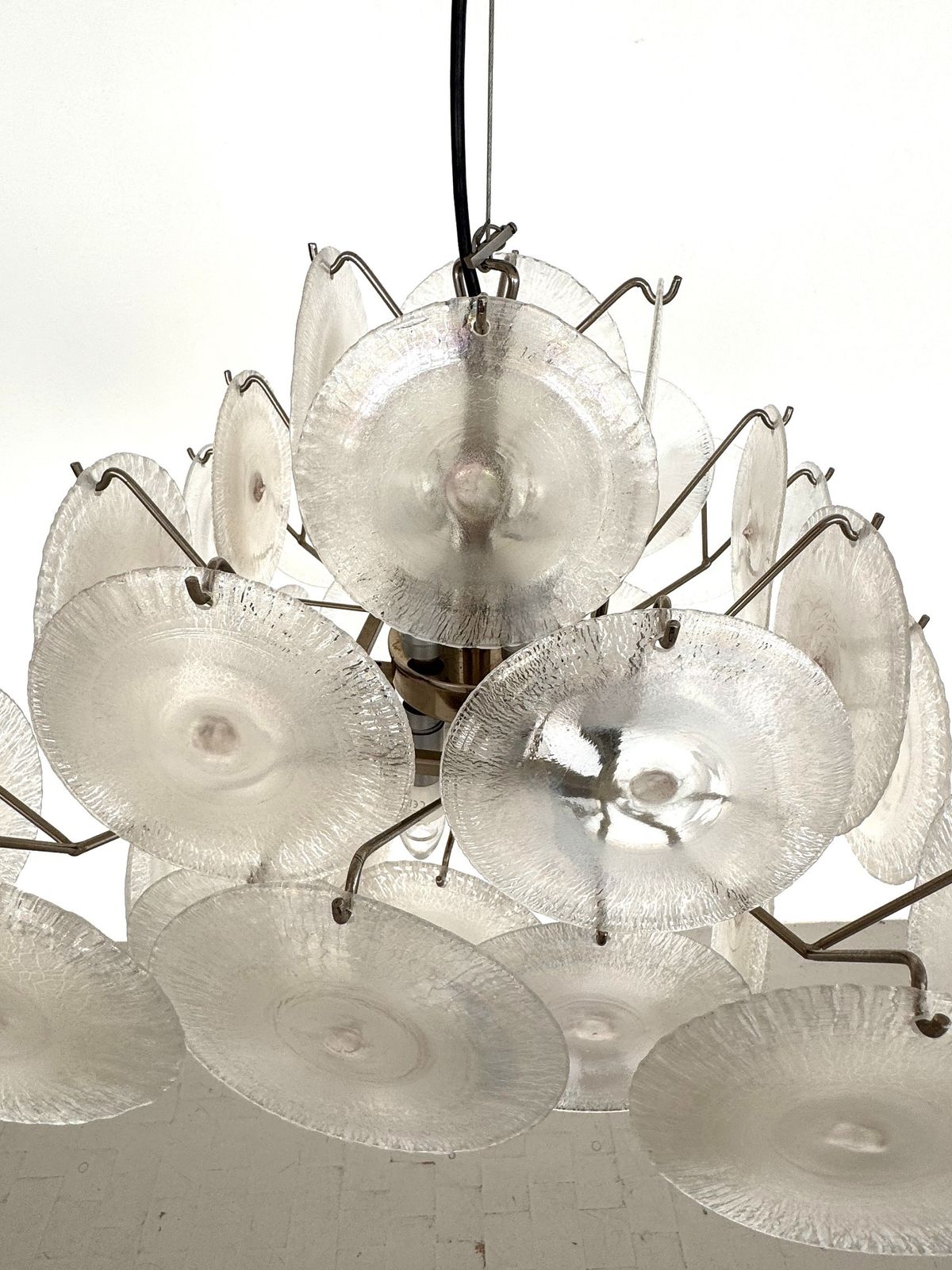 photo vinterior Carlo Nason Italian Mid Century Murano Rainbow Glass Chandelier For Mazzega, 70s