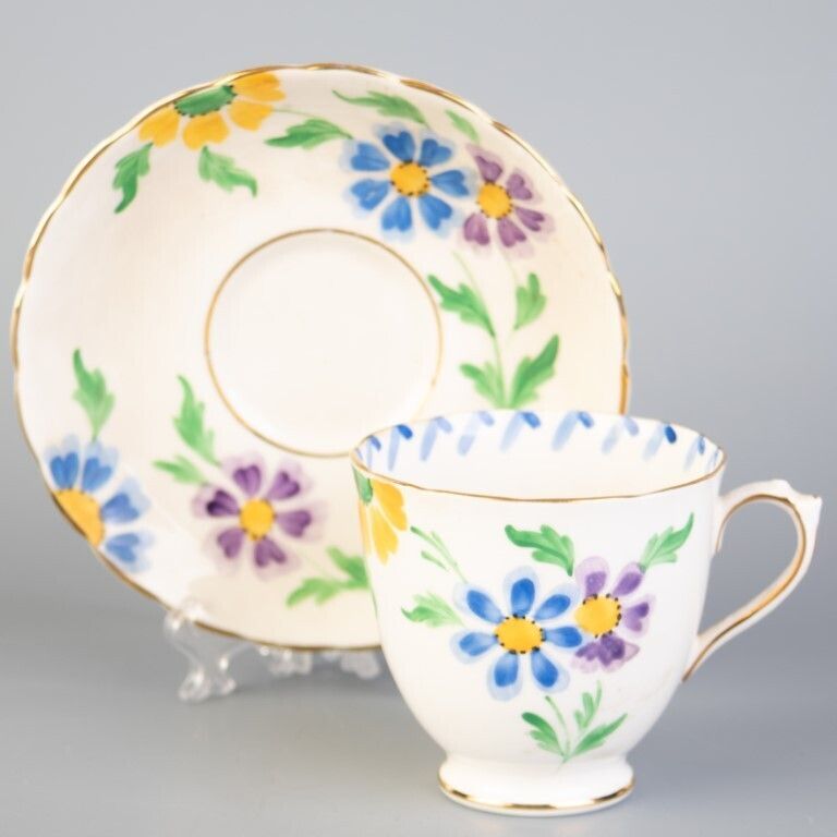 Royal Tuscan Porcelain Ceramic Art Deco Teacup & Saucer