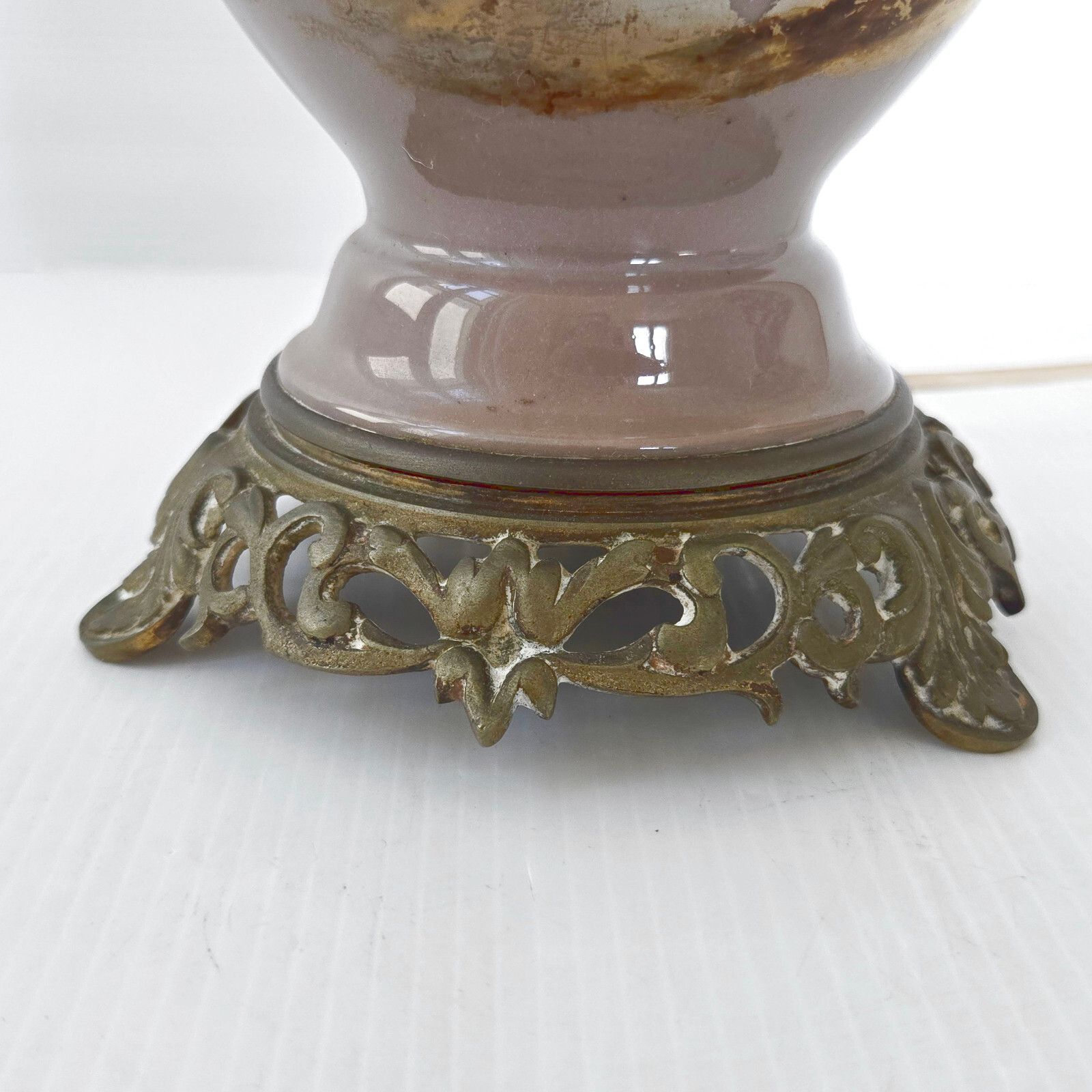Antique Electrified Oil Lamp Late 19th Century Bronze Ceramic & Glass photo vinterior