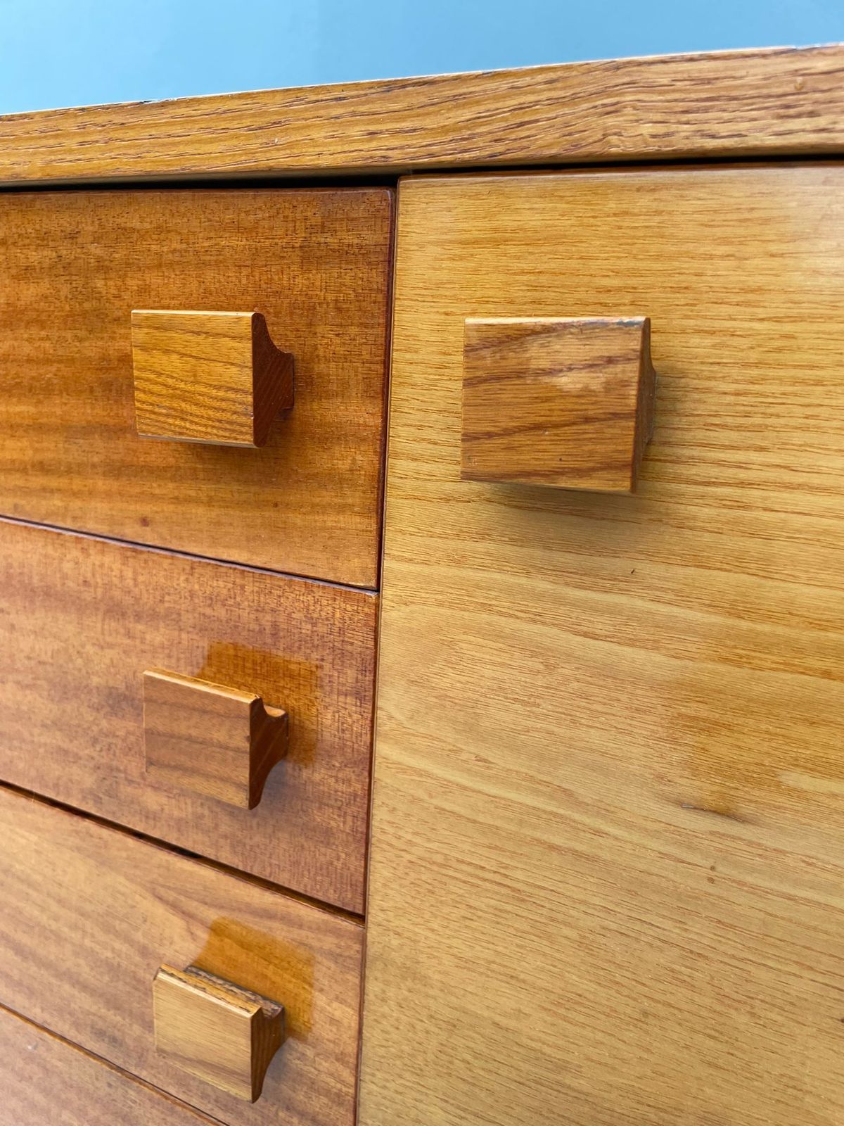 photo for sale Modernistisch Dressoir Met Klapdeur, Tsjecho Slowakije, Jaren 1970
