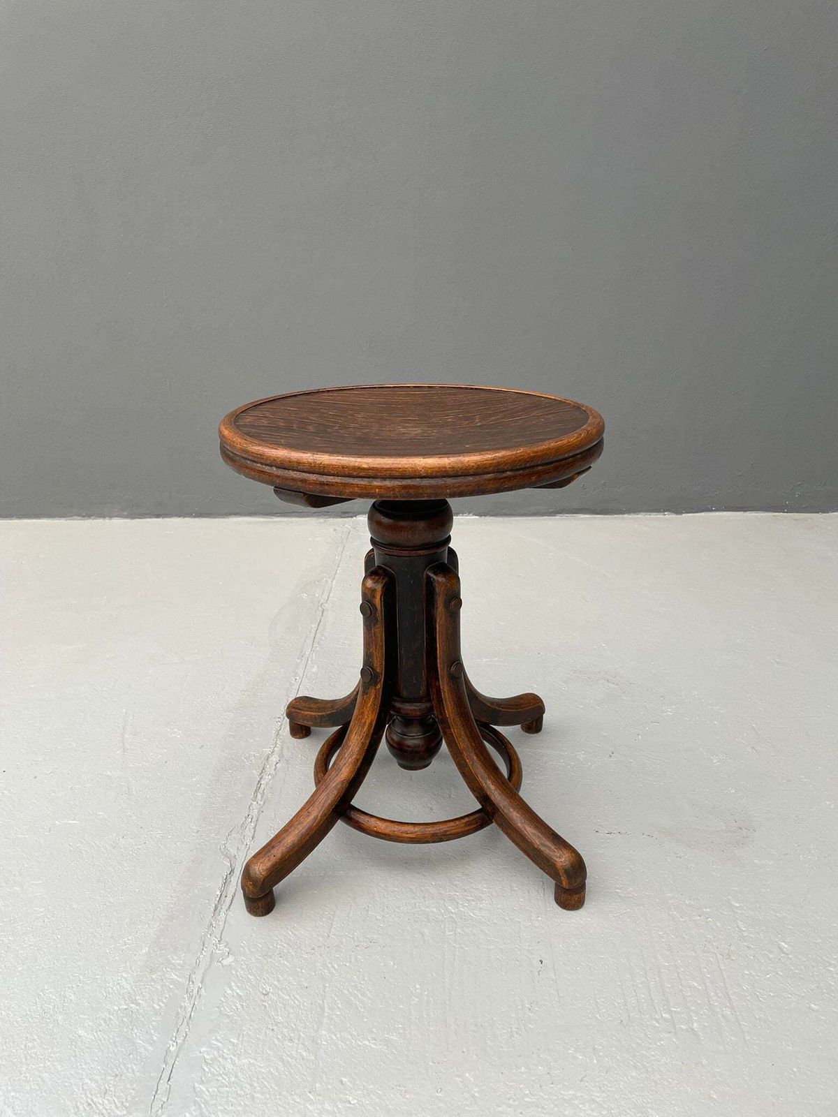 Thonet Bentwood Piano Stool, Austro Hungarian Empire, Early 20th Century
