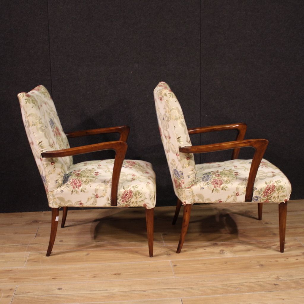 Pair Of 20th Century Italian Armchairs photo vinterior