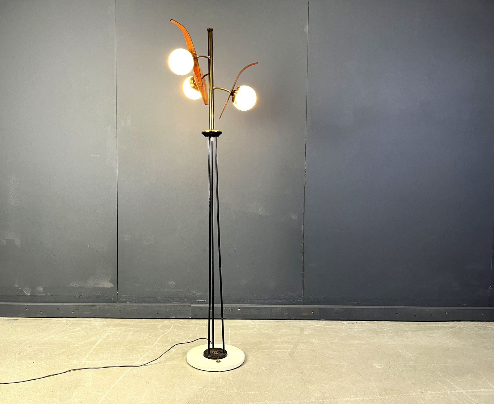Mid Century Italian Floor Lamp Attr. To Stilnovo, 1950s photo furniture