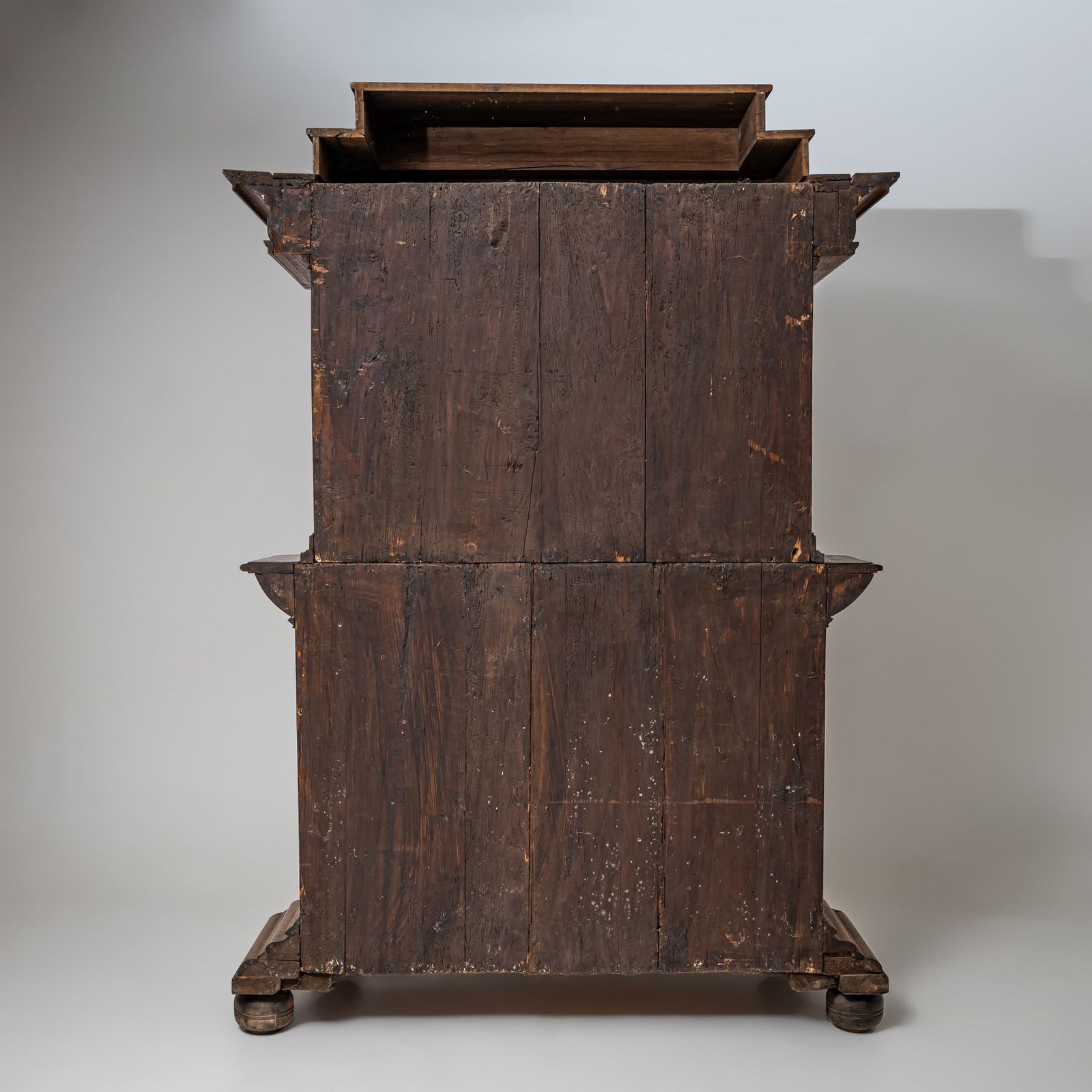 photo vinterior Baroque Cabinet With Turned Columns, 18th Century