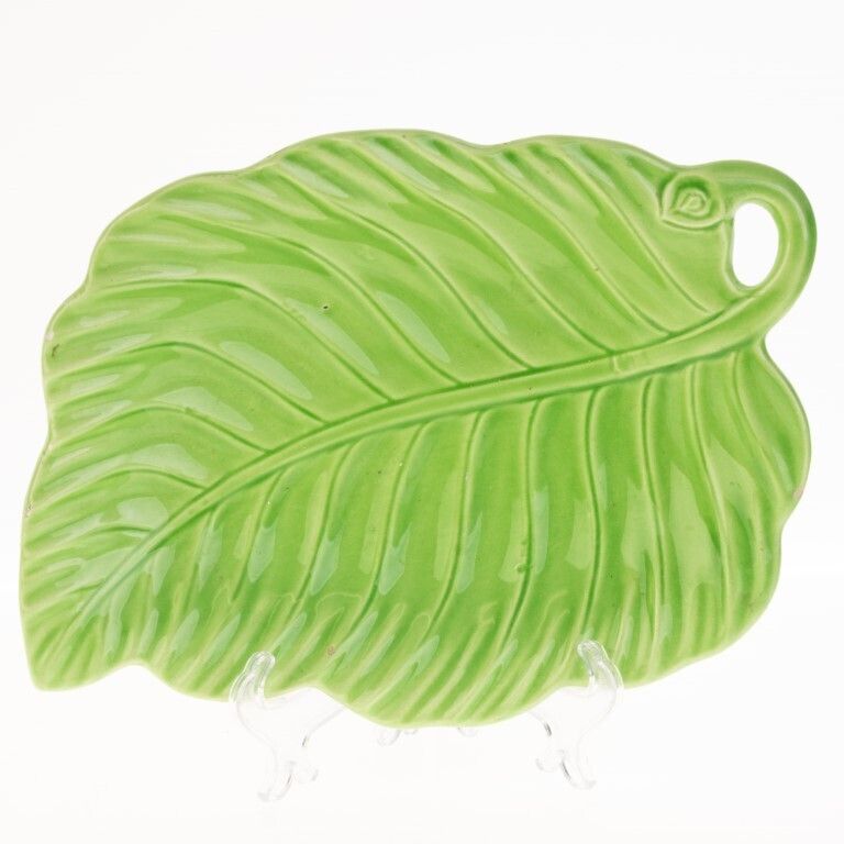 Continental Porcelain Ceramic Leaf Dish