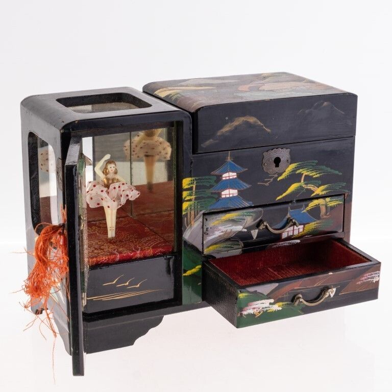 Hand Painted Japanese Lacquer Ballerina Jewellery Musical Box