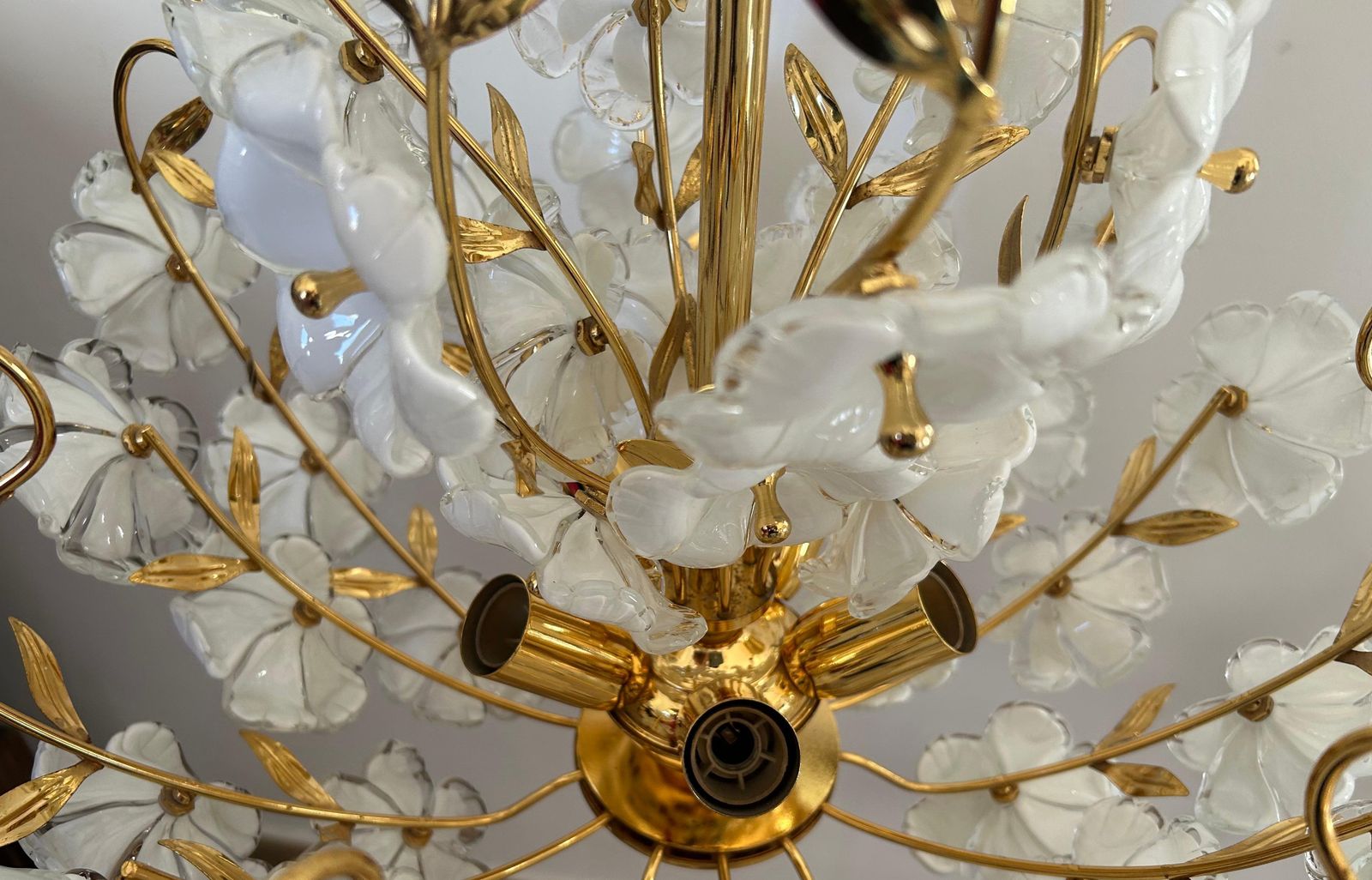 Dew And Gold, Majestic Murano White Flowers Chandelier, 1980's photo for sale