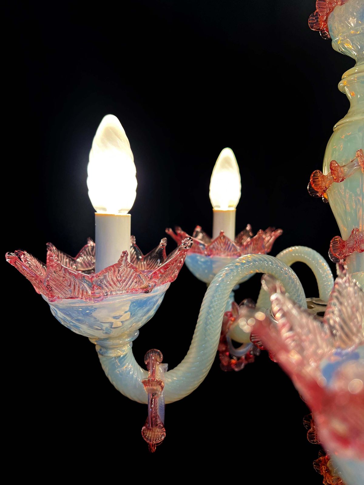 Charming Light Blue And Pink Venetian Chandelier, Murano, 1950s photo vinterior
