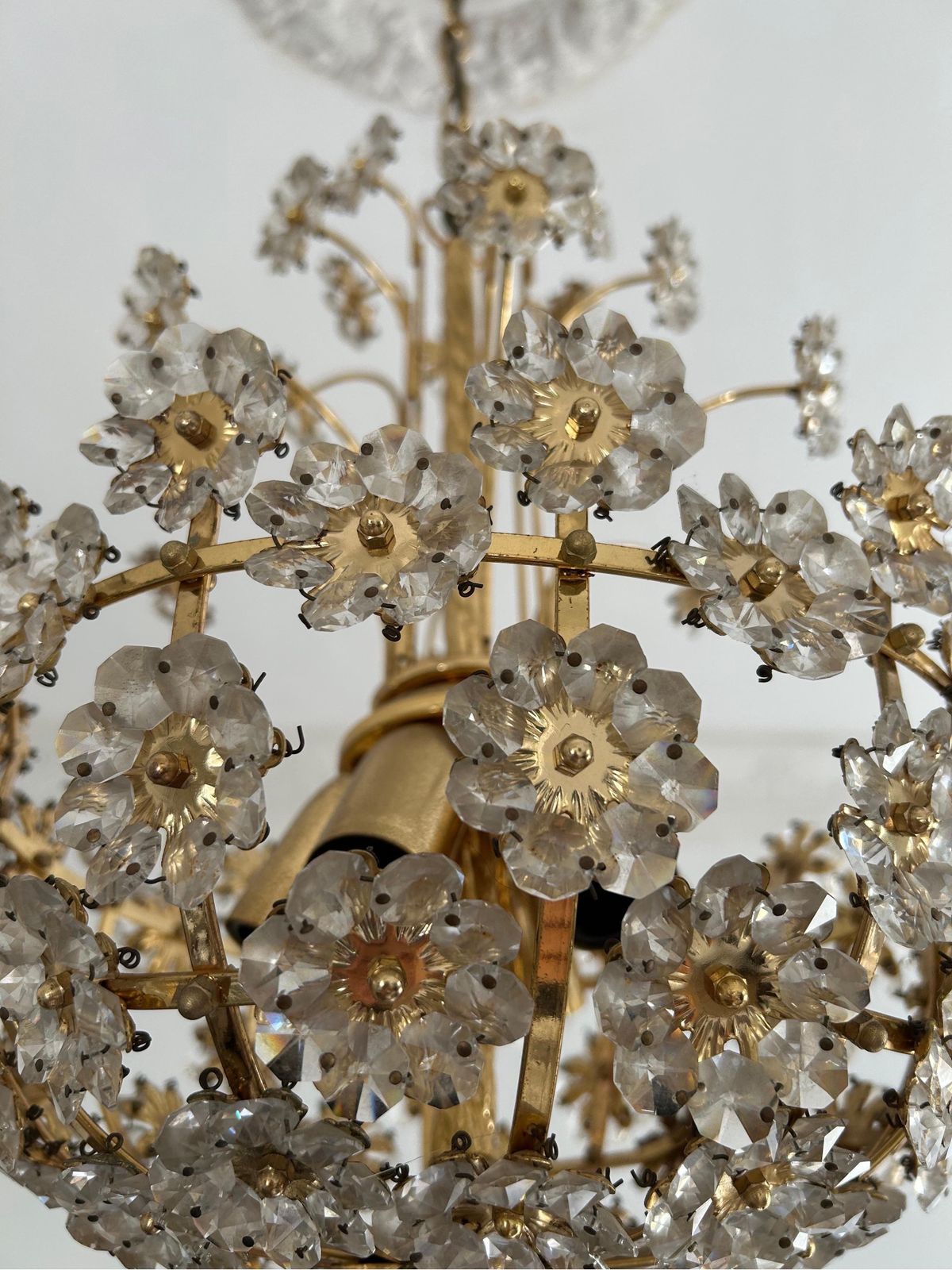 Sparkling Floreal Murano Chandelier, 1980's photo vinterior