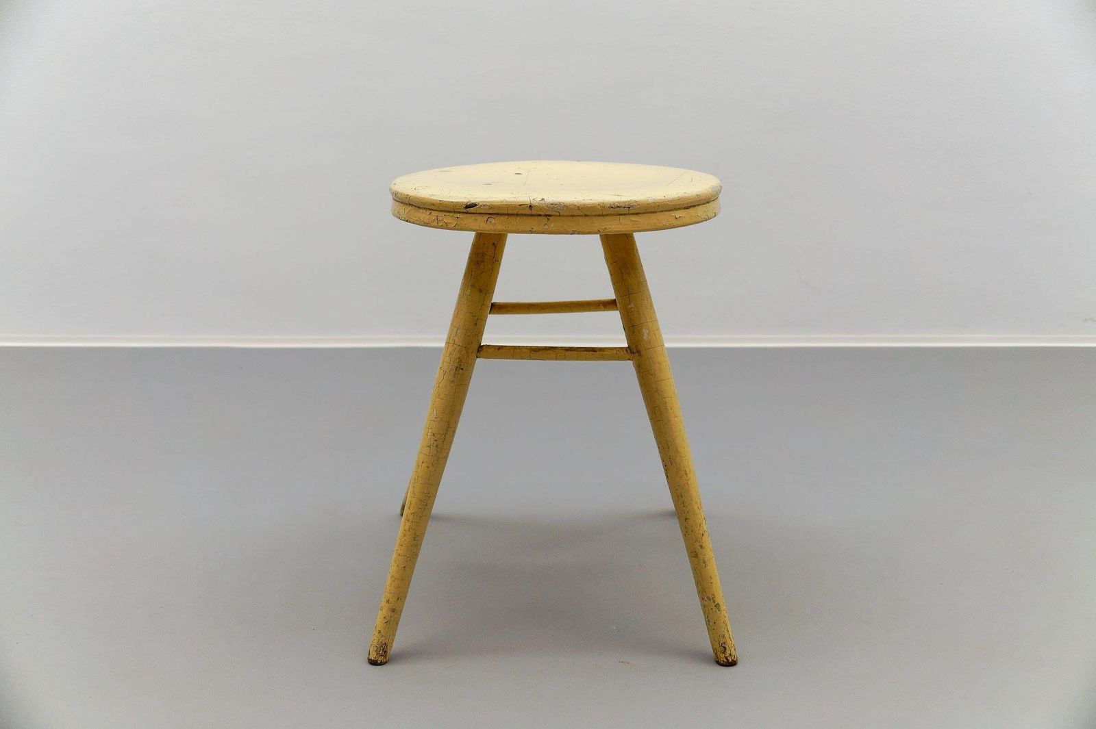 Lovely French Art Deco Wooden Working Stool, 1940s photo vinterior