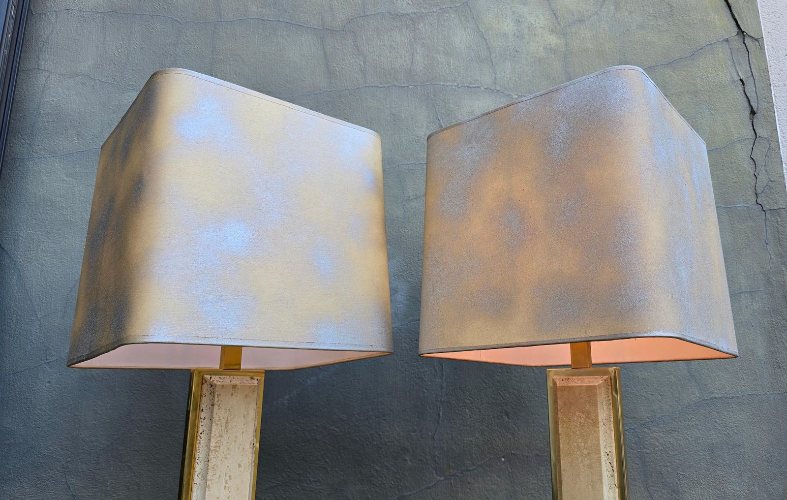 photo vinterior Pair Of Travertine And Brass Lamps With Square Shades – Italy, Circa 1970