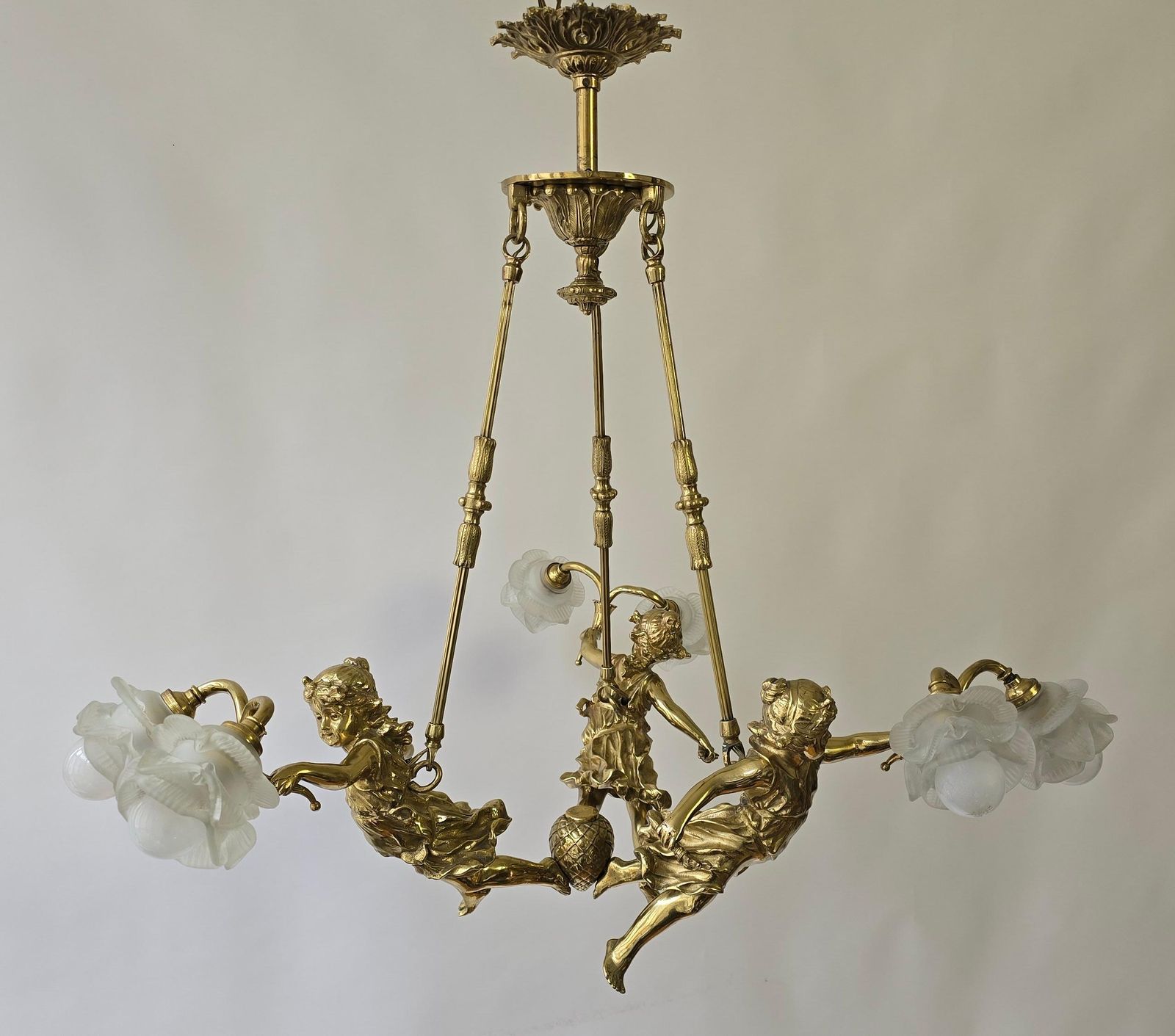 Exquisite French Gilt Bronze Chandelier With Cherubs Putti photo for sale